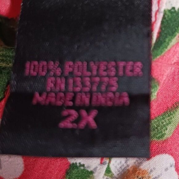 Penelope's Closet Women's 2X  V-Neck Top Blouse - Picture 6 of 11